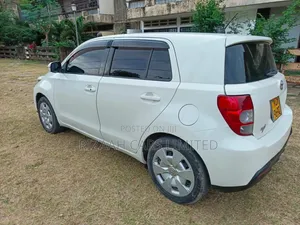 Toyota IST 2011 White