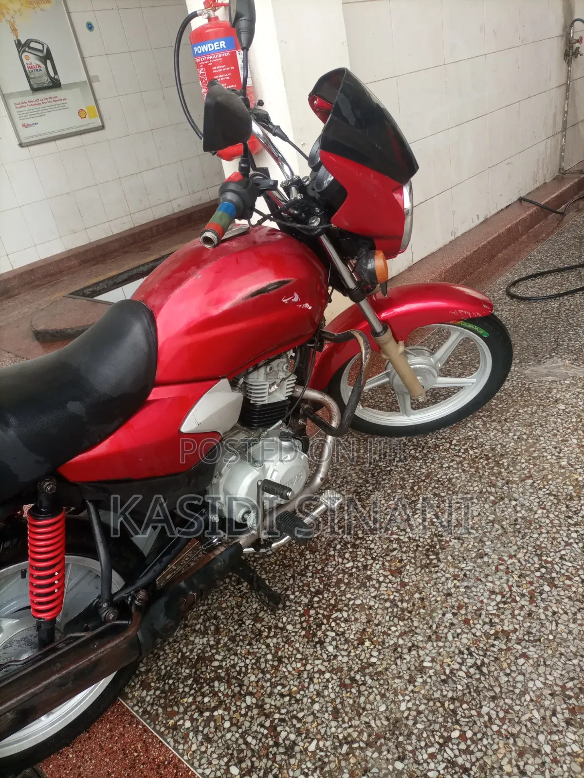 TVS HLX 125 2026 Red