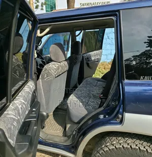 Mitsubishi Pajero IO 2002 Blue