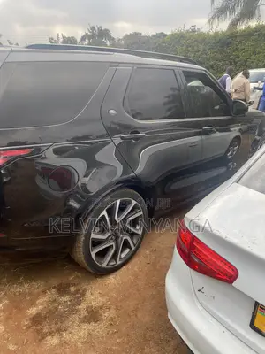 Land Rover Discovery Sport 2017 Black