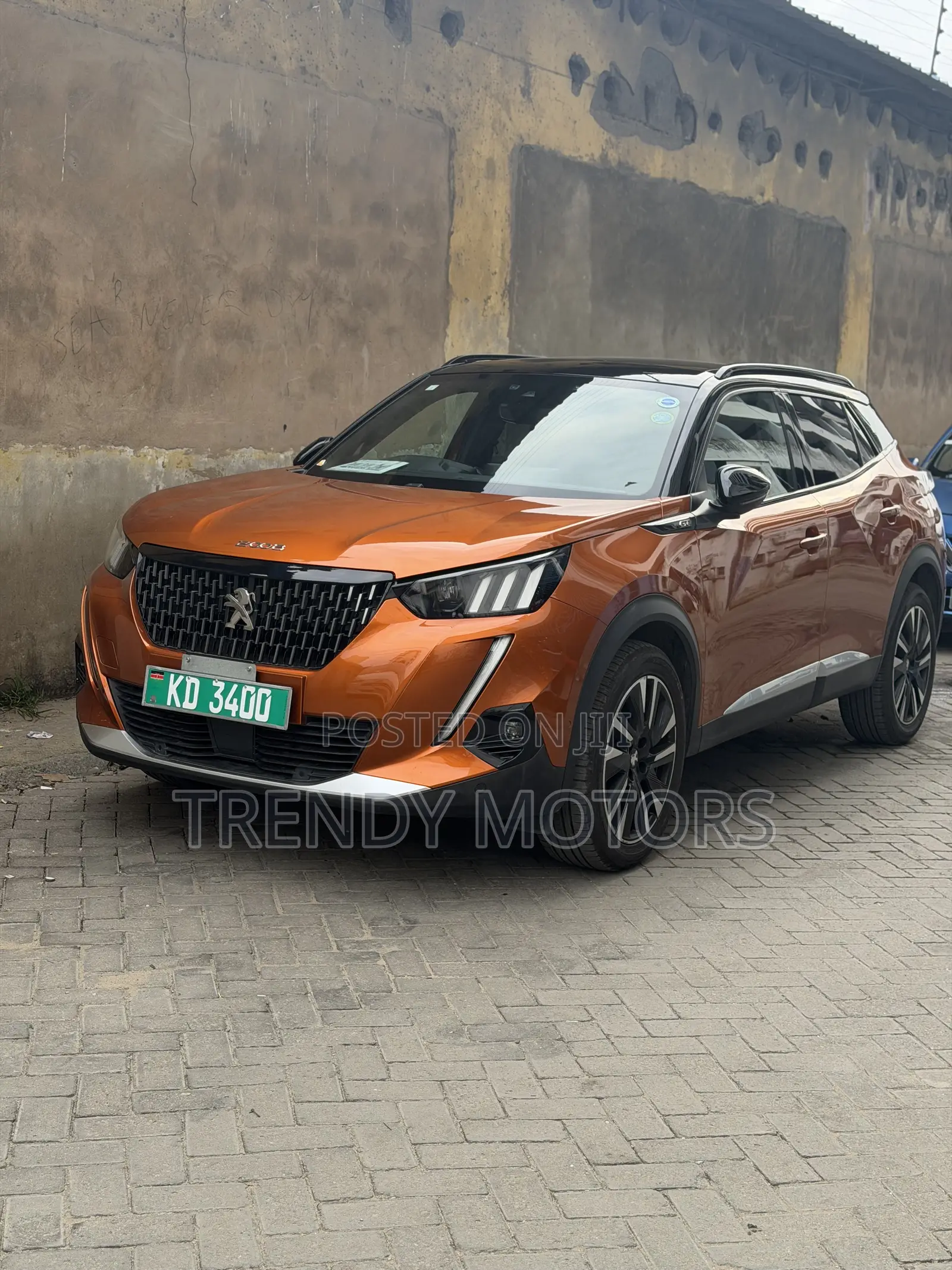 Peugeot 2008 2021 Brown