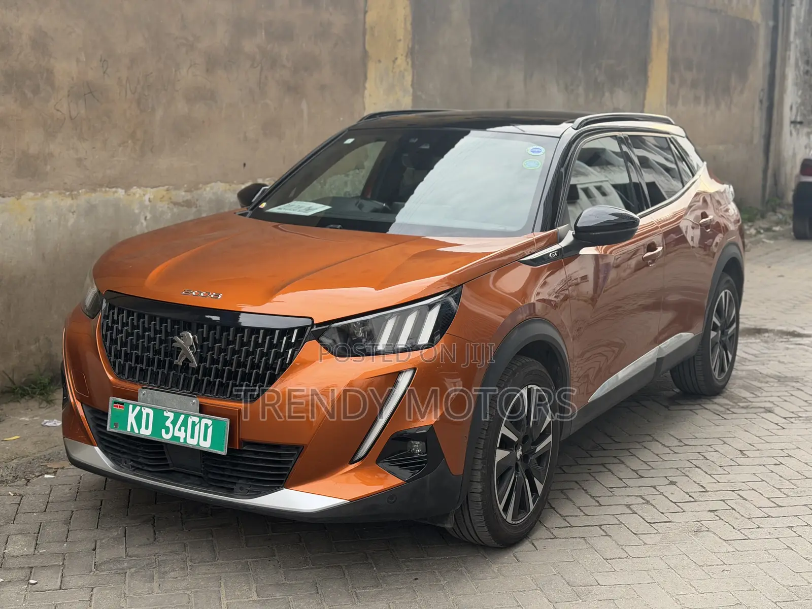 Peugeot 2008 2021 Brown
