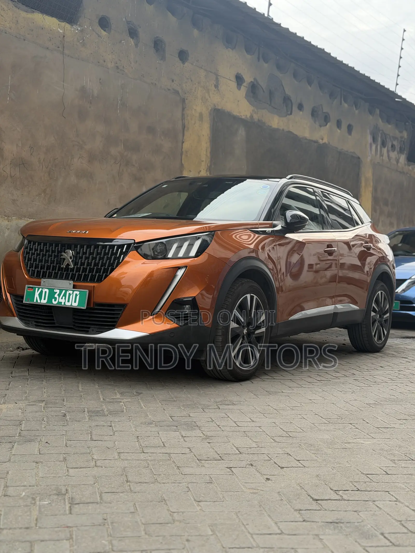 Peugeot 2008 2021 Brown