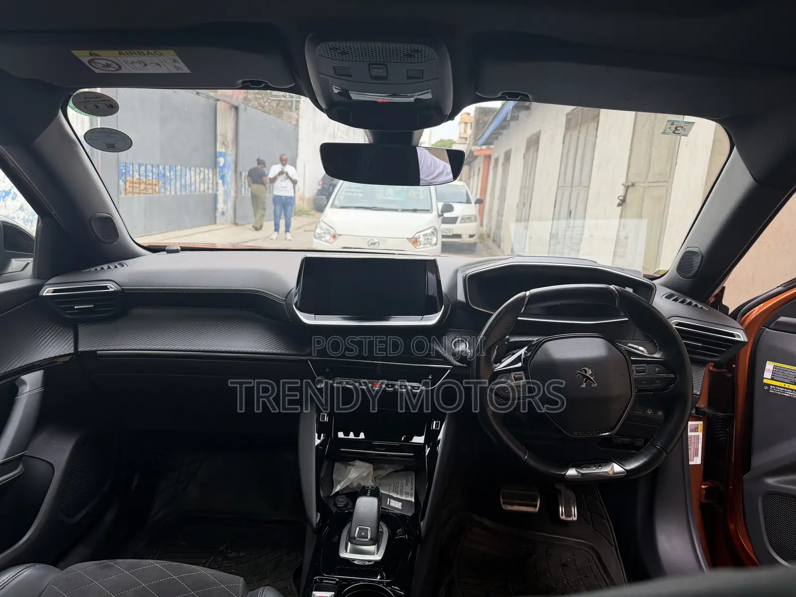 Peugeot 2008 2021 Brown