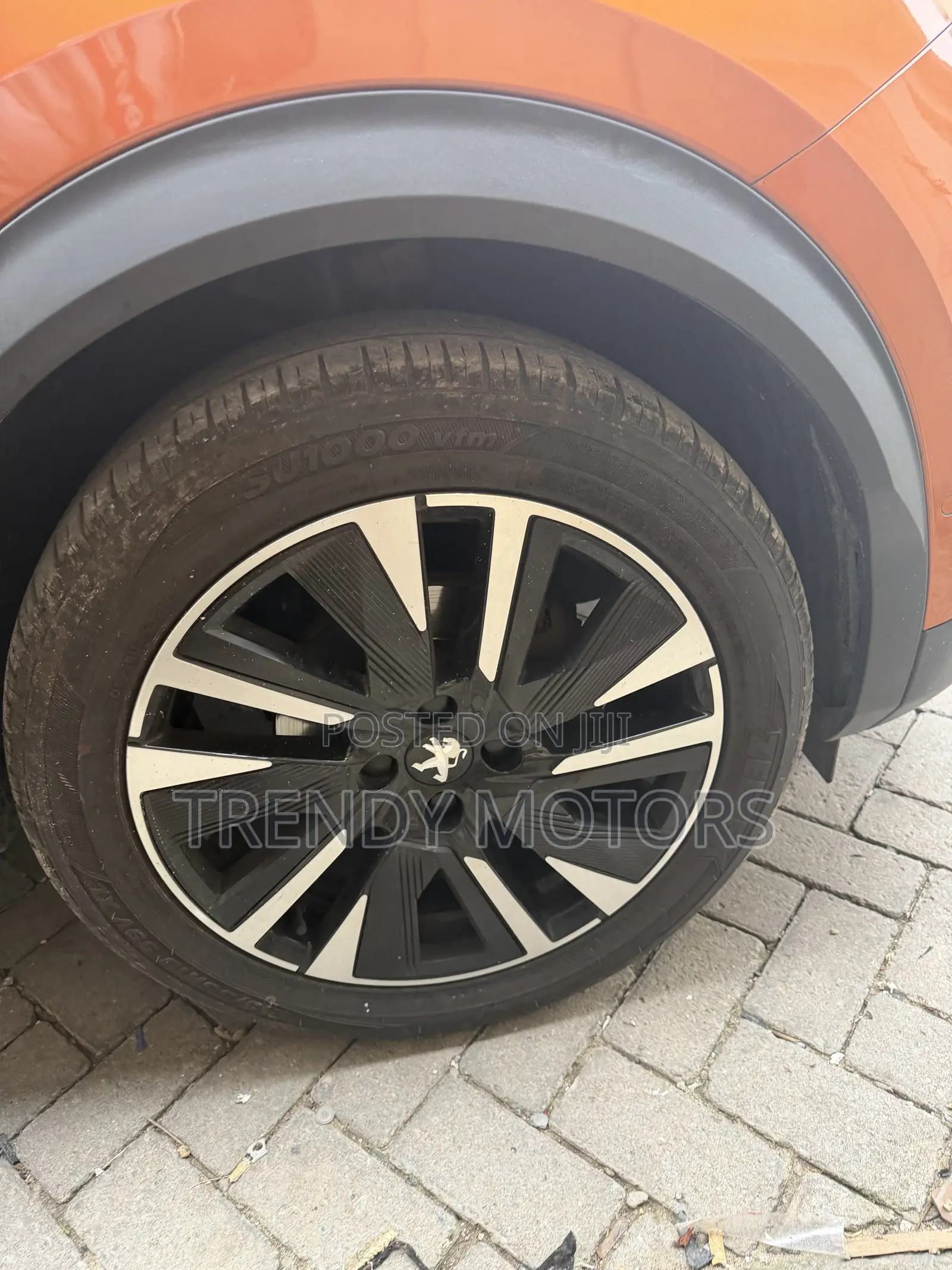 Peugeot 2008 2021 Brown
