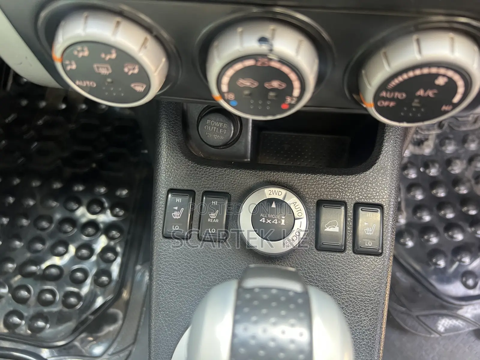 Nissan X-Trail 2011 Silver