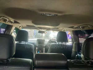 Toyota Land Cruiser Prado 2010 White