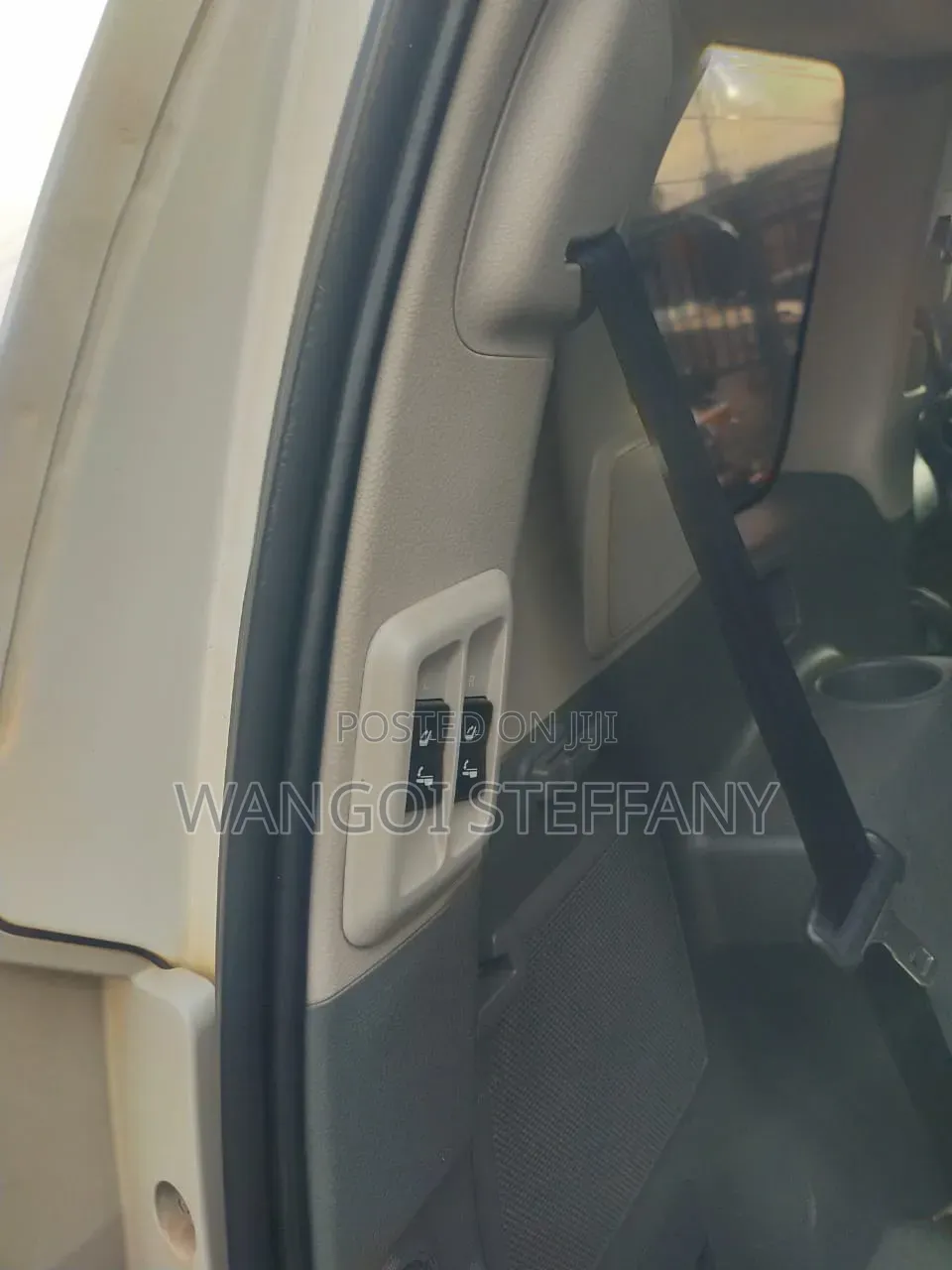 Toyota Land Cruiser Prado 2010 White
