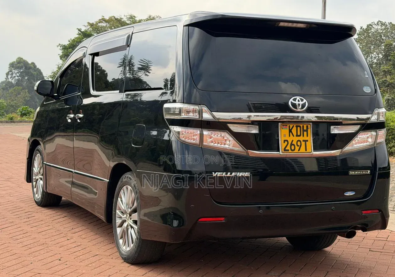 Toyota Vellfire 2014 Black