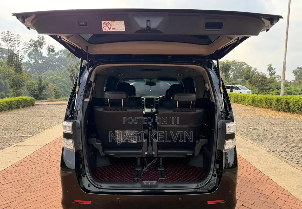 Toyota Vellfire 2014 Black