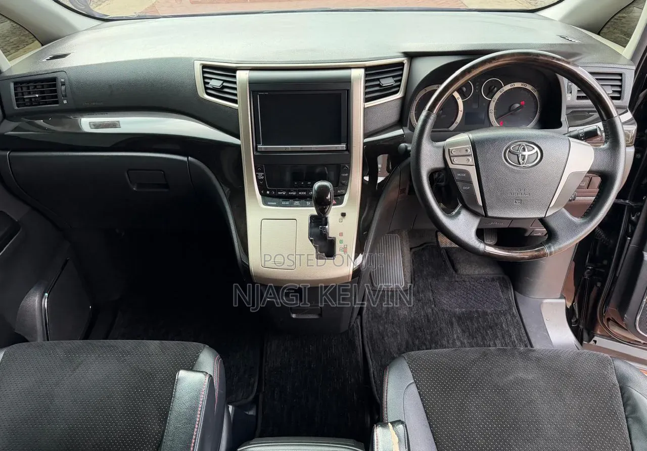 Toyota Vellfire 2014 Black
