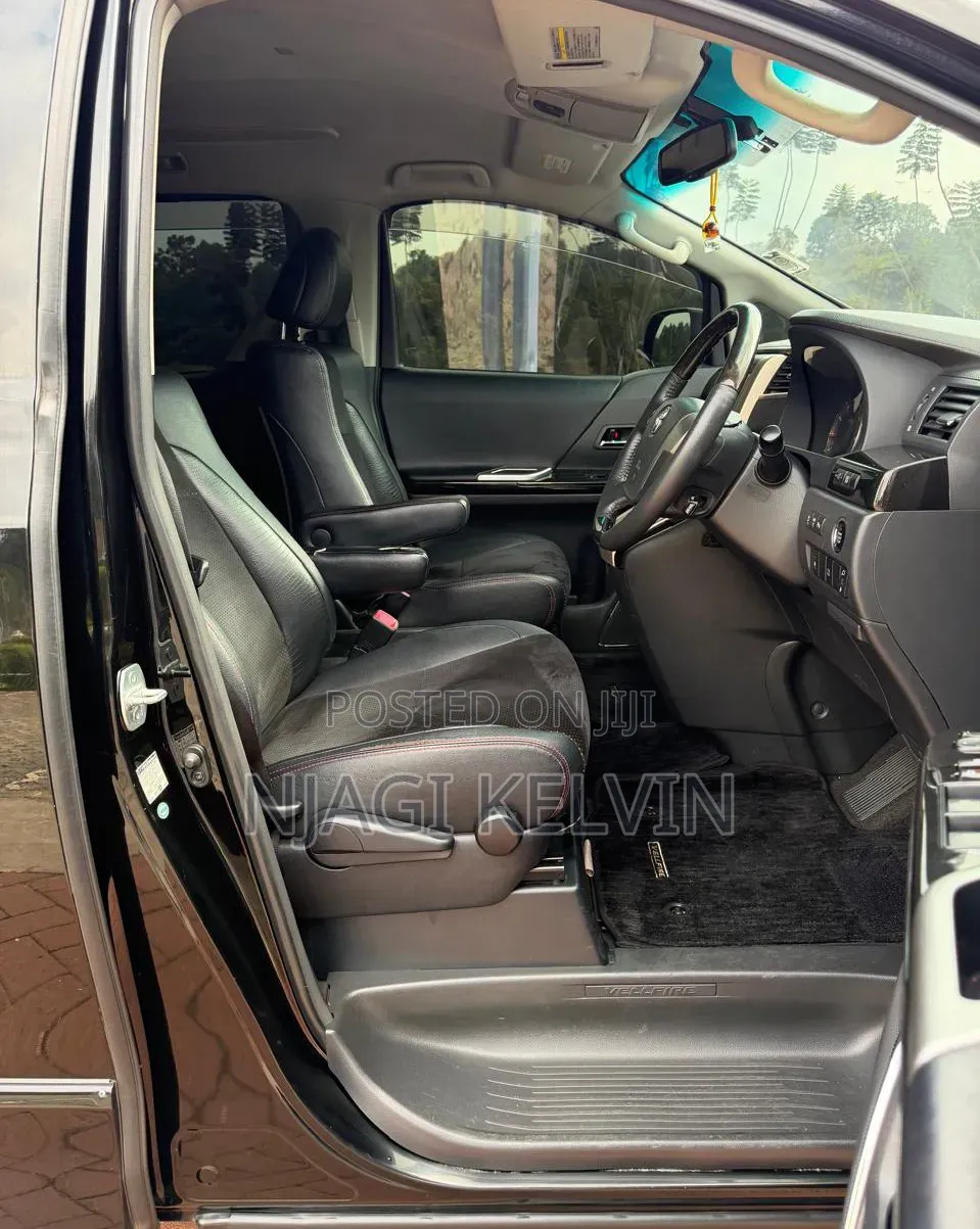 Toyota Vellfire 2014 Black