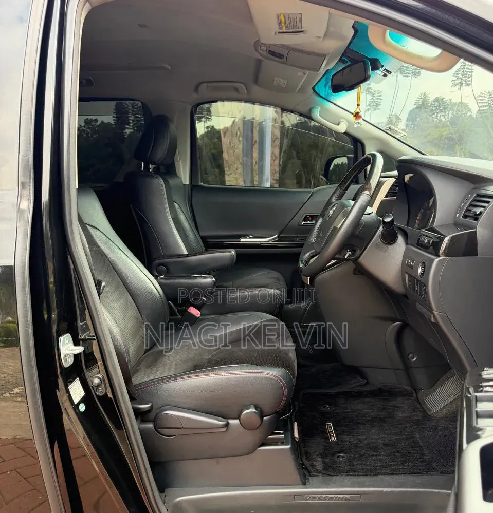 Toyota Vellfire 2014 Black