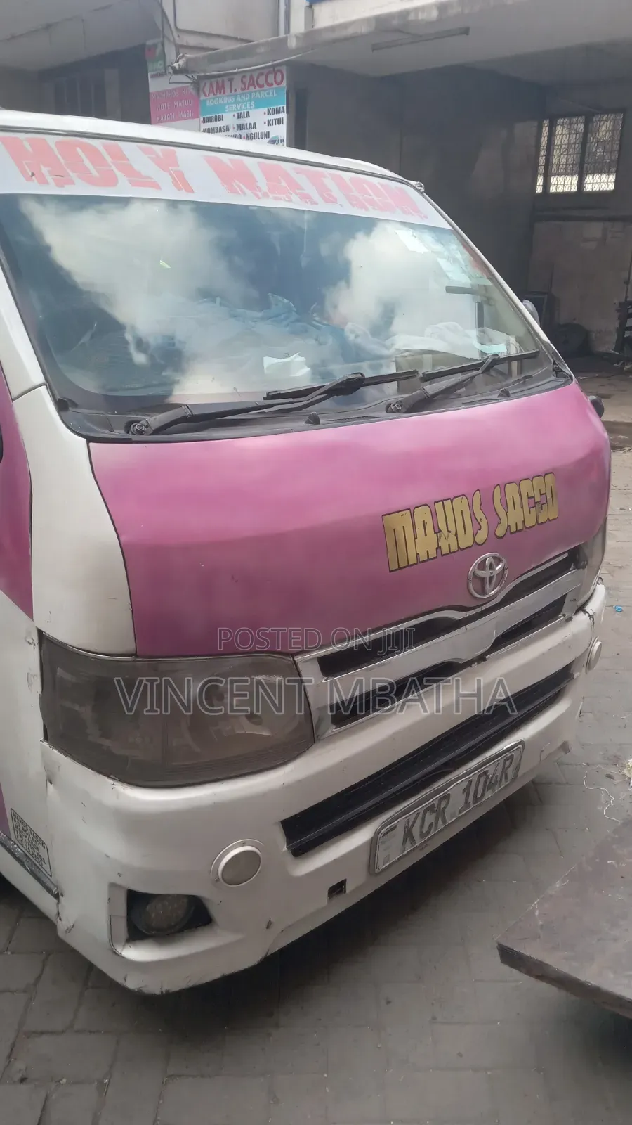Toyota HiAce 2012 White