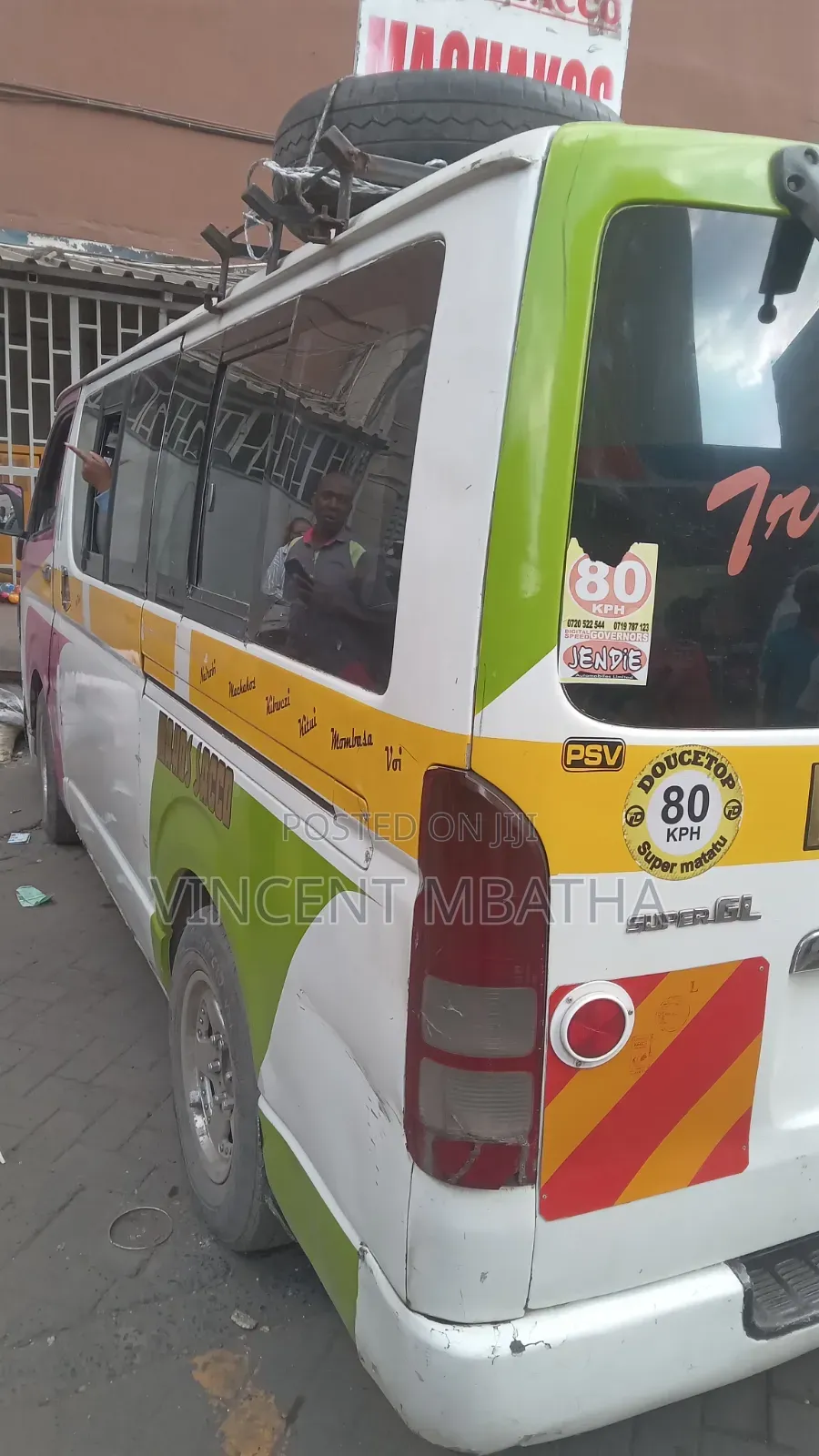 Toyota HiAce 2012 White