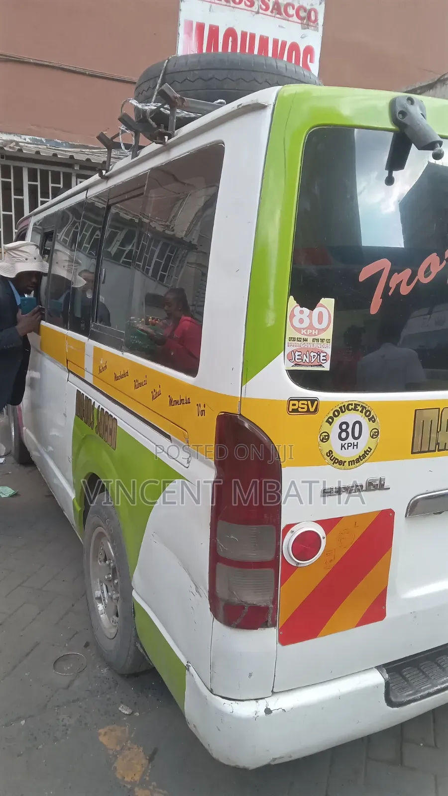 Toyota HiAce 2012 White