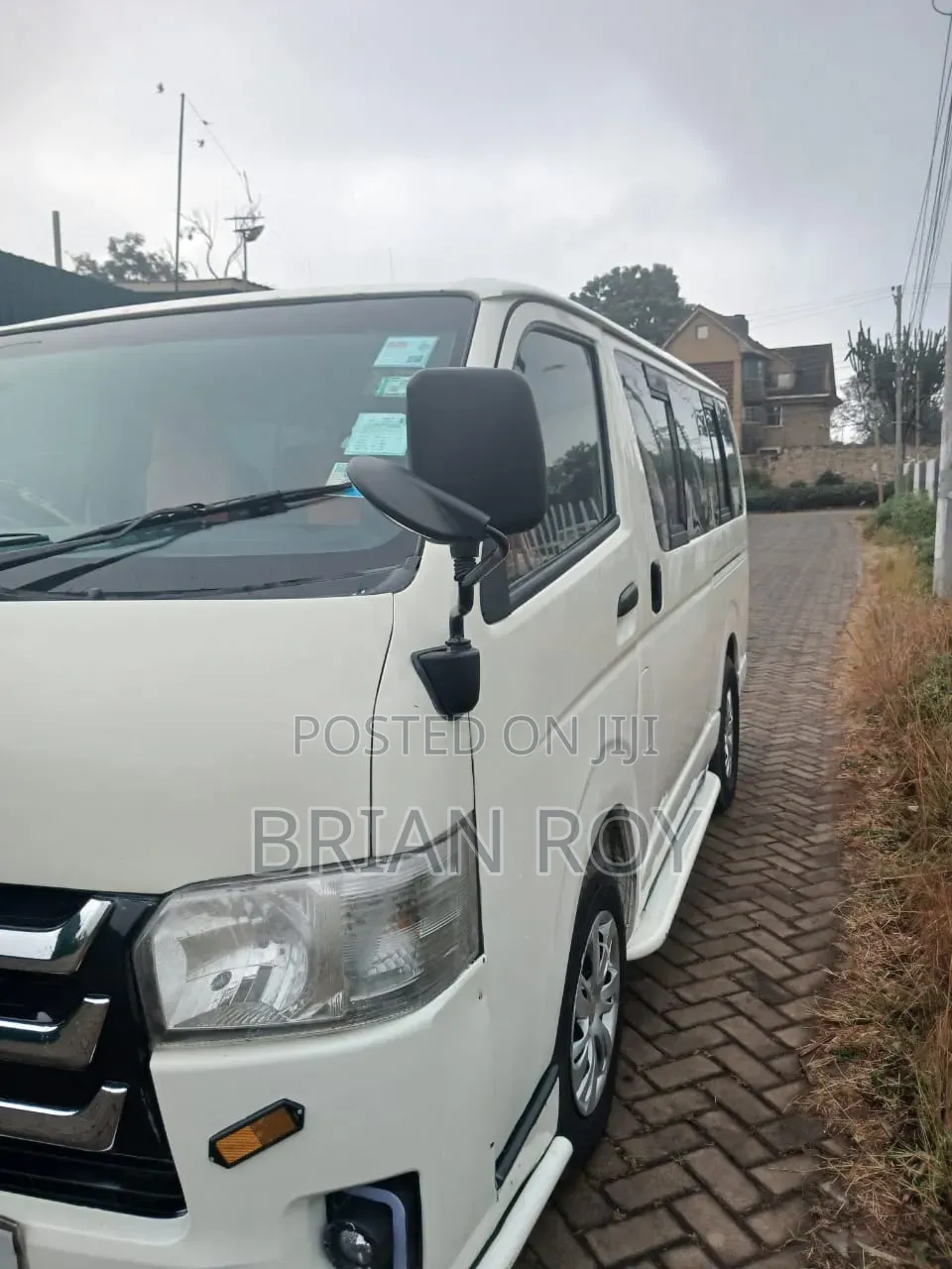 Toyota HiAce 2013 White