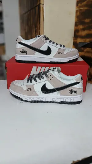Nike SB Stussy Sneakers