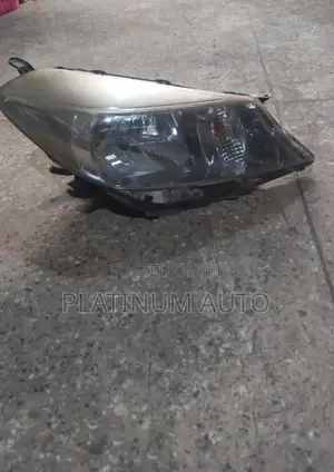 Head Light Vitz 2012