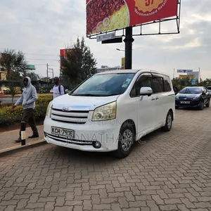 Toyota Noah 2009 White