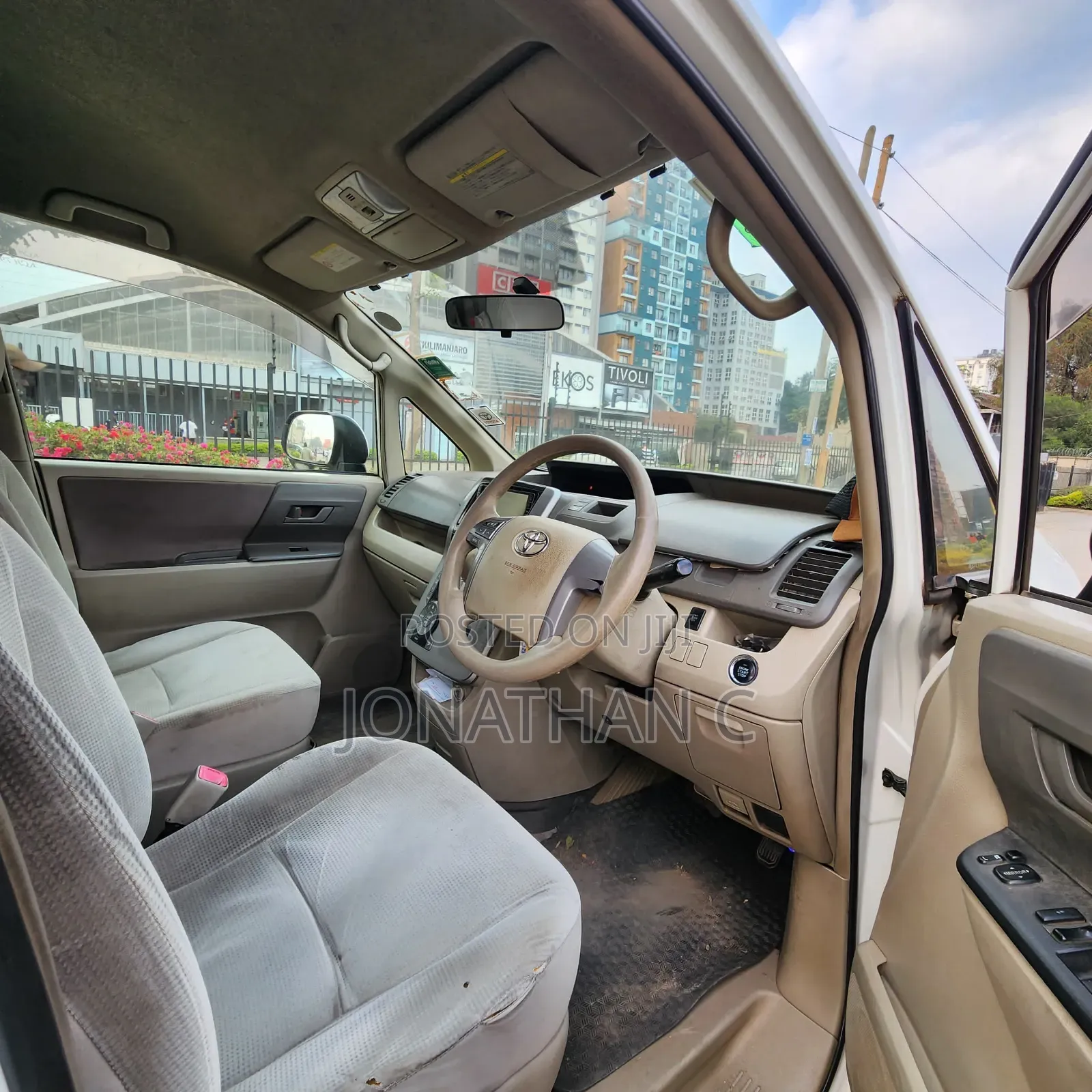 Toyota Noah 2009 White