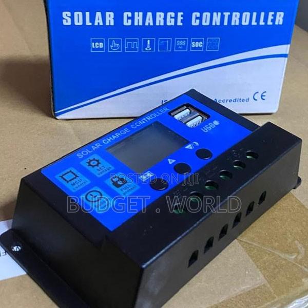 . 30A Solar Panel Regulator PWM Controller 12V 24V