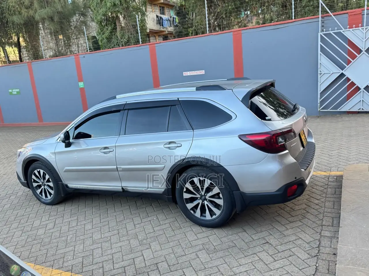 Subaru Outback 2.5i PZEV 4dr Wagon AWD (2.5L 4cyl CVT) 2015 Beige