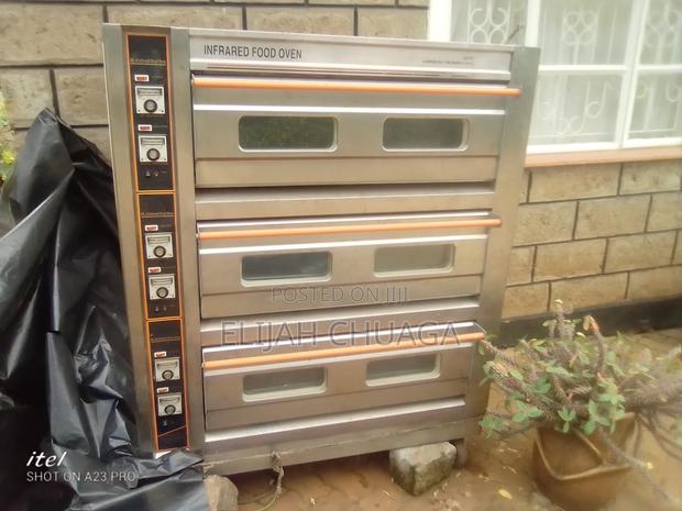 Caterina Oven