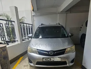 Toyota Corolla Fielder 2012 Silver