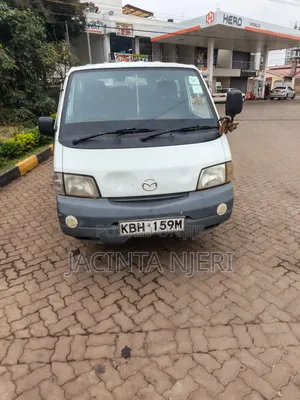 Mazda Bongo 2002 White