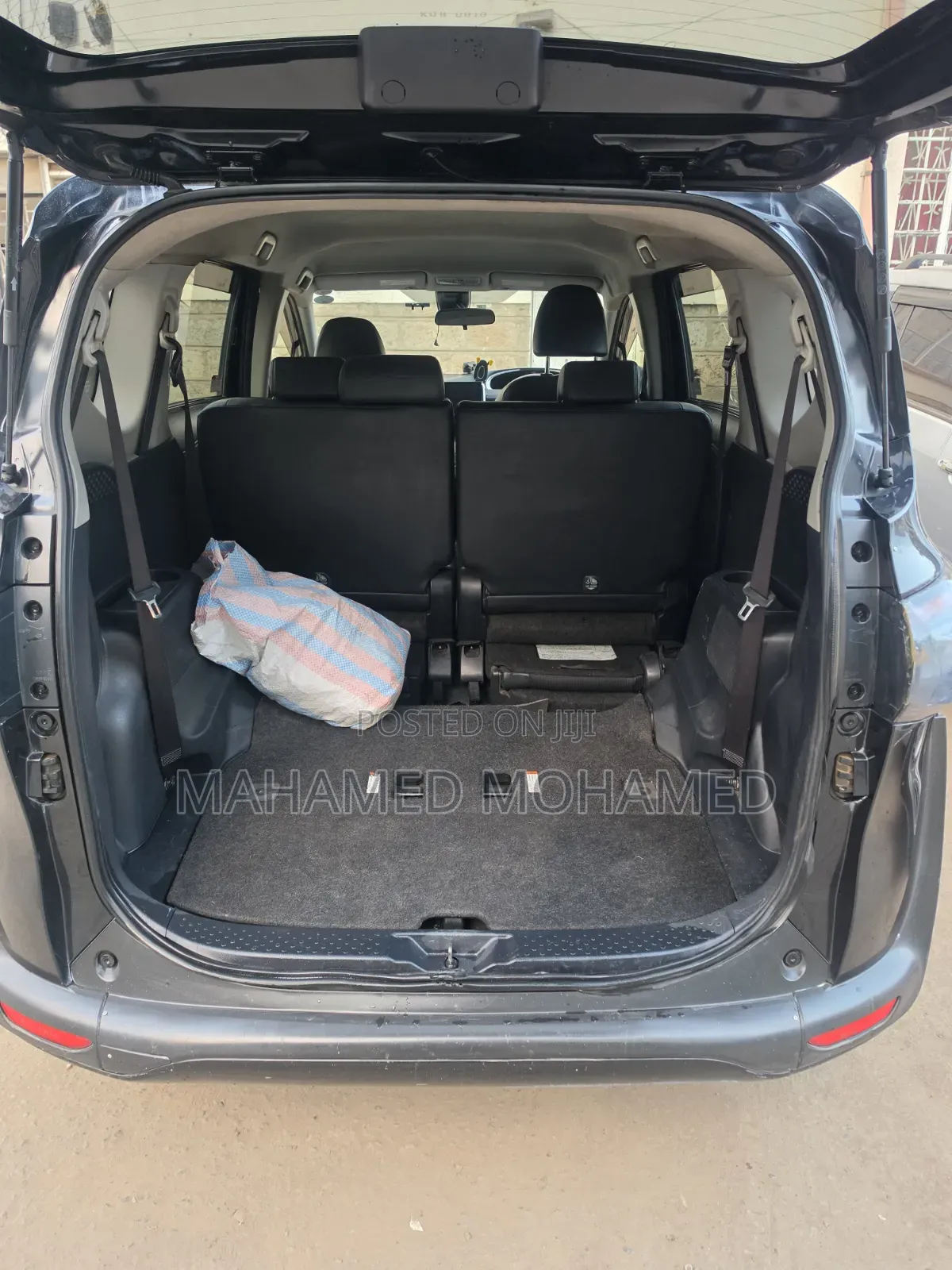 Toyota Sienta 2017 Black