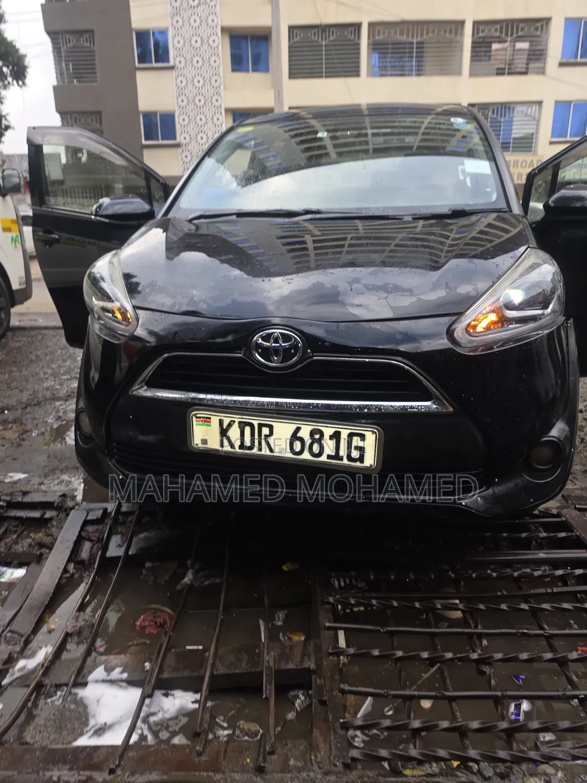 Toyota Sienta 2017 Black