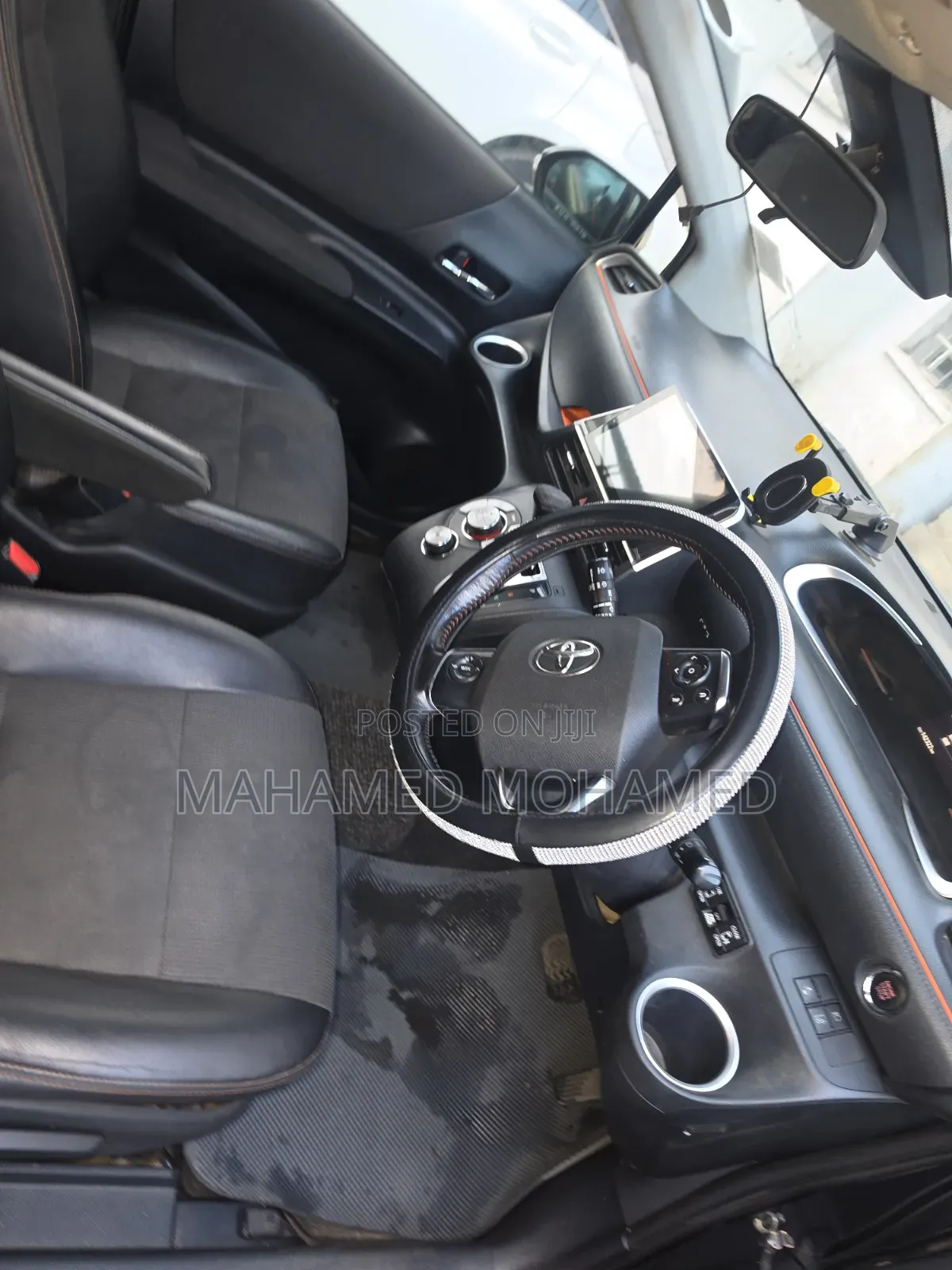 Toyota Sienta 2017 Black