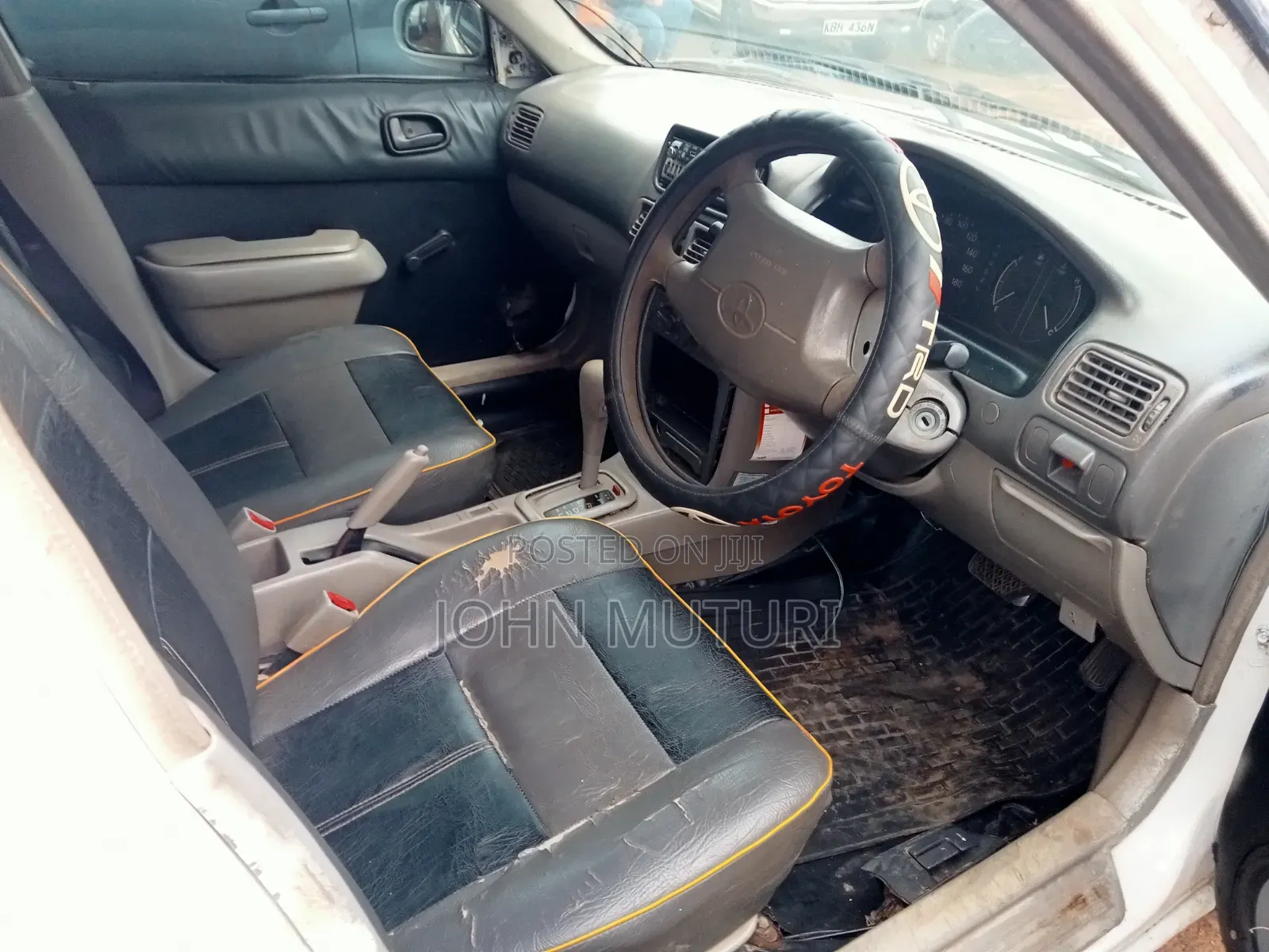 Toyota Corolla 1998 White