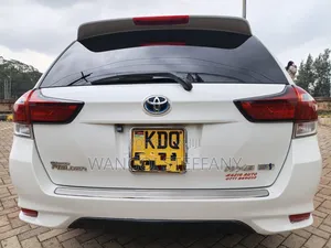 Toyota Corolla Fielder 2017 White