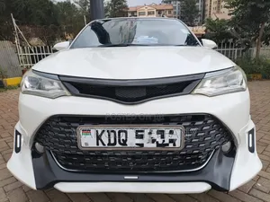 Toyota Corolla Fielder 2017 White