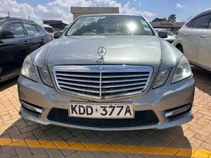 Mercedes-Benz E200 2014 Gray