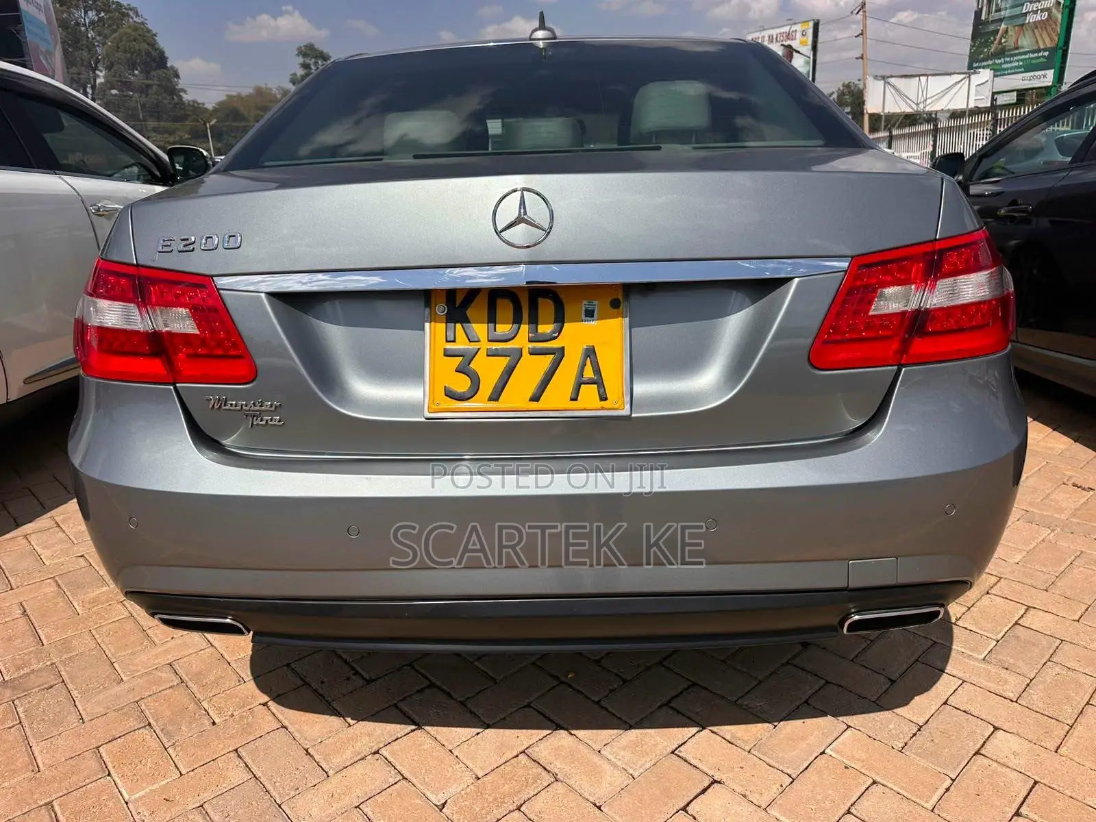 Mercedes-Benz E200 2014 Gray