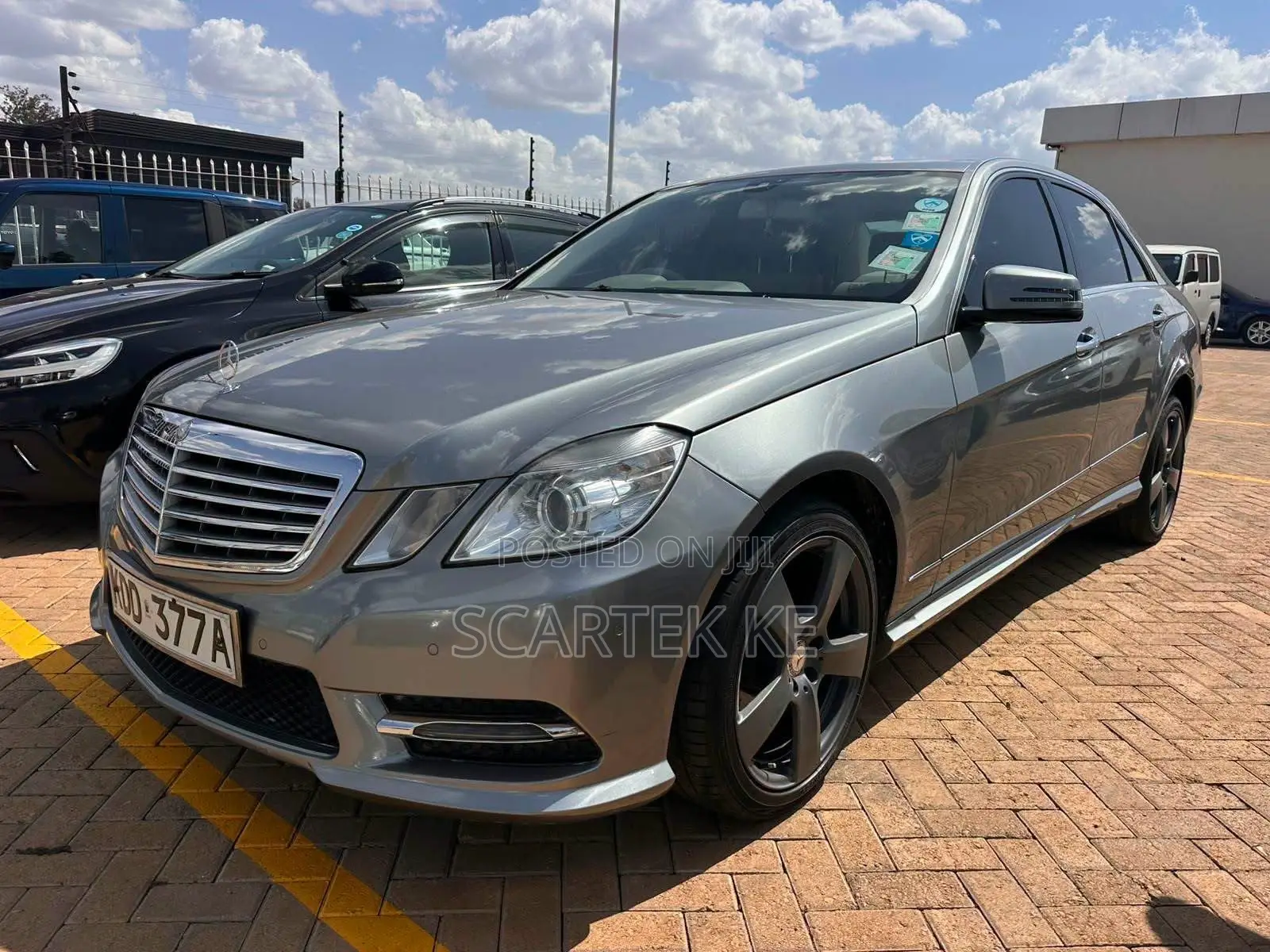 Mercedes-Benz E200 2014 Gray
