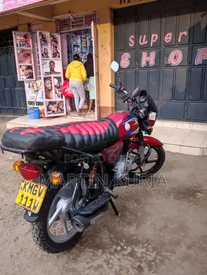 Bajaj Boxer 125 2025 Red