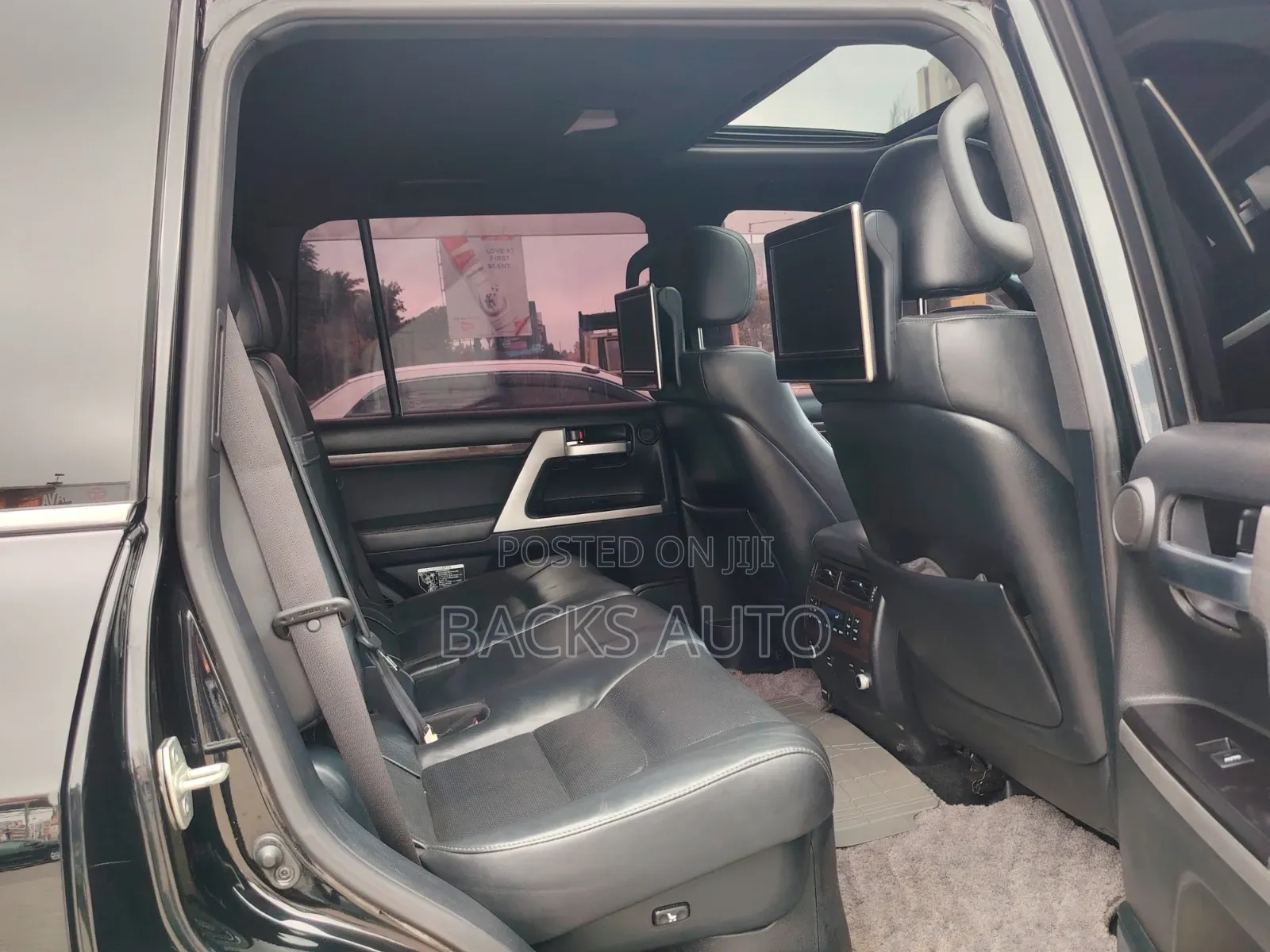 Toyota Land Cruiser 4.6 V8 ZX 2015 Black