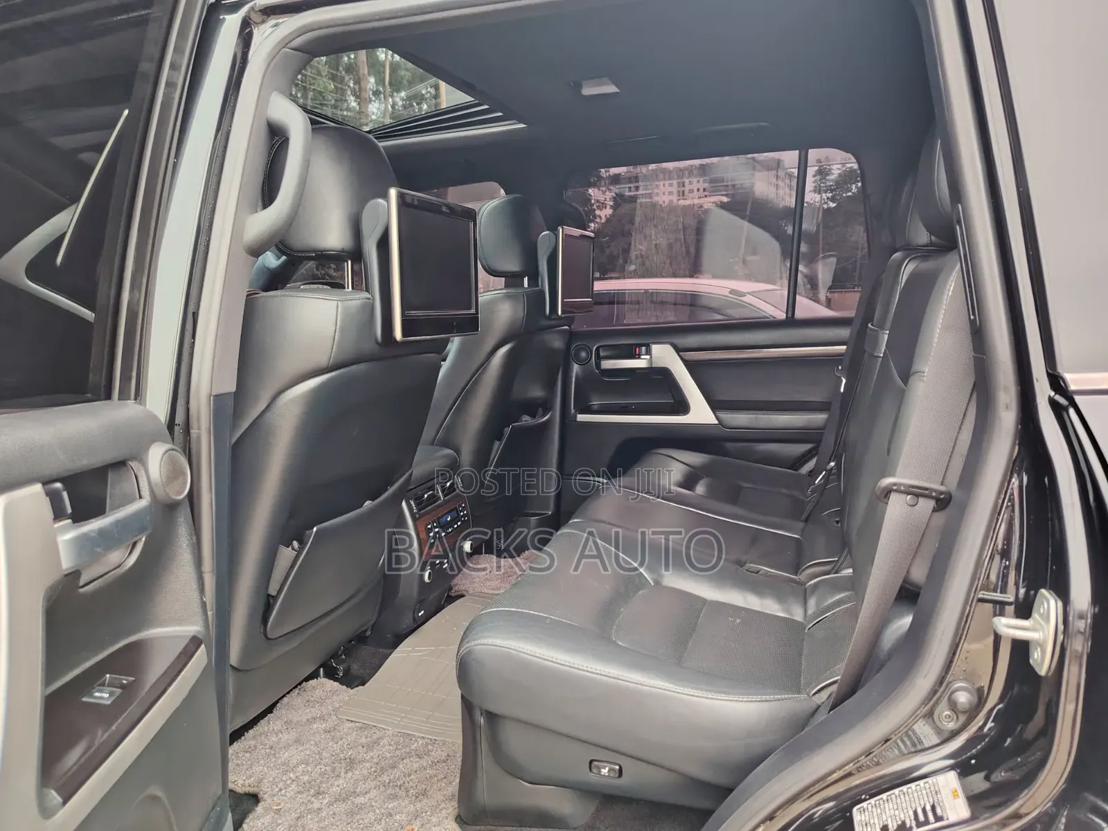 Toyota Land Cruiser 4.6 V8 ZX 2015 Black