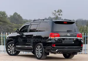 Toyota Land Cruiser 2015 Black