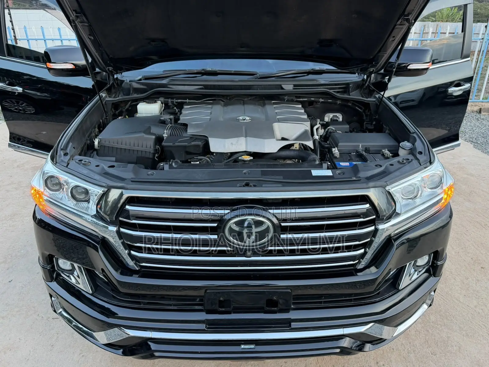 Toyota Land Cruiser 2015 Black