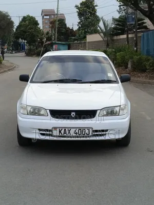Toyota Corolla 2000 White
