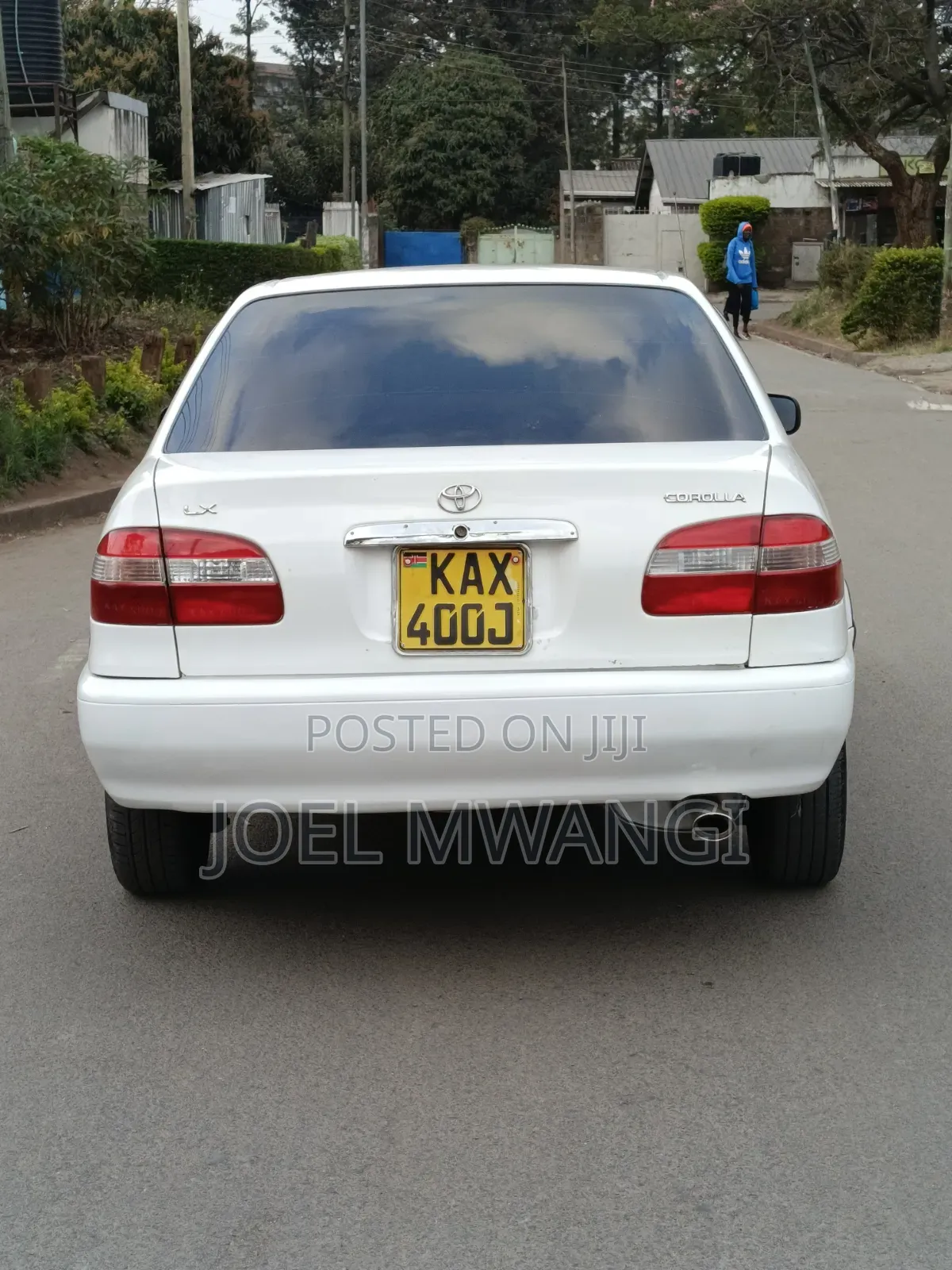 Toyota Corolla 2000 White