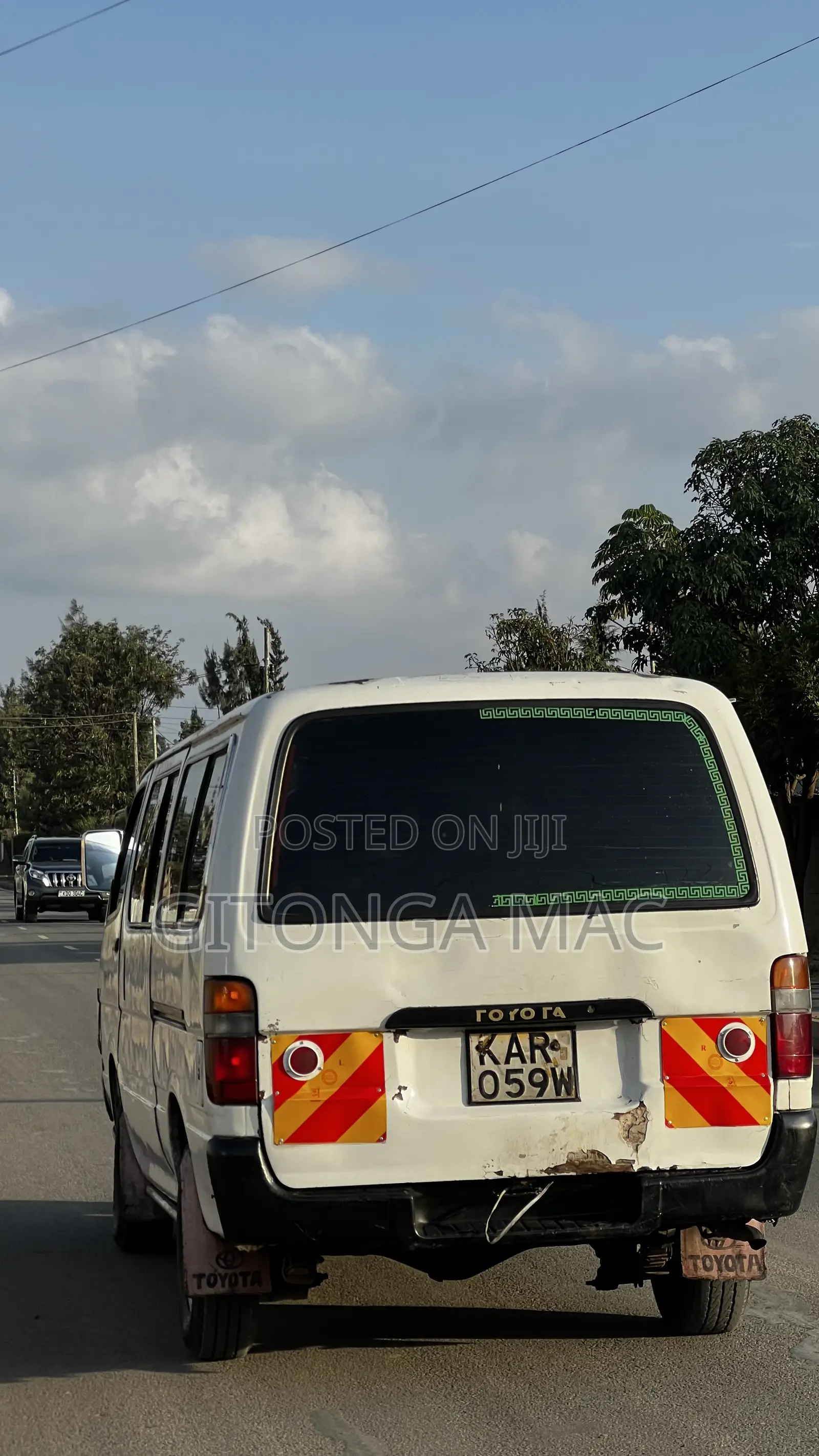 Toyota HiAce 1999 White