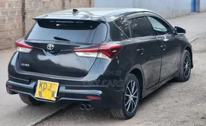 Toyota Auris 2015 Black
