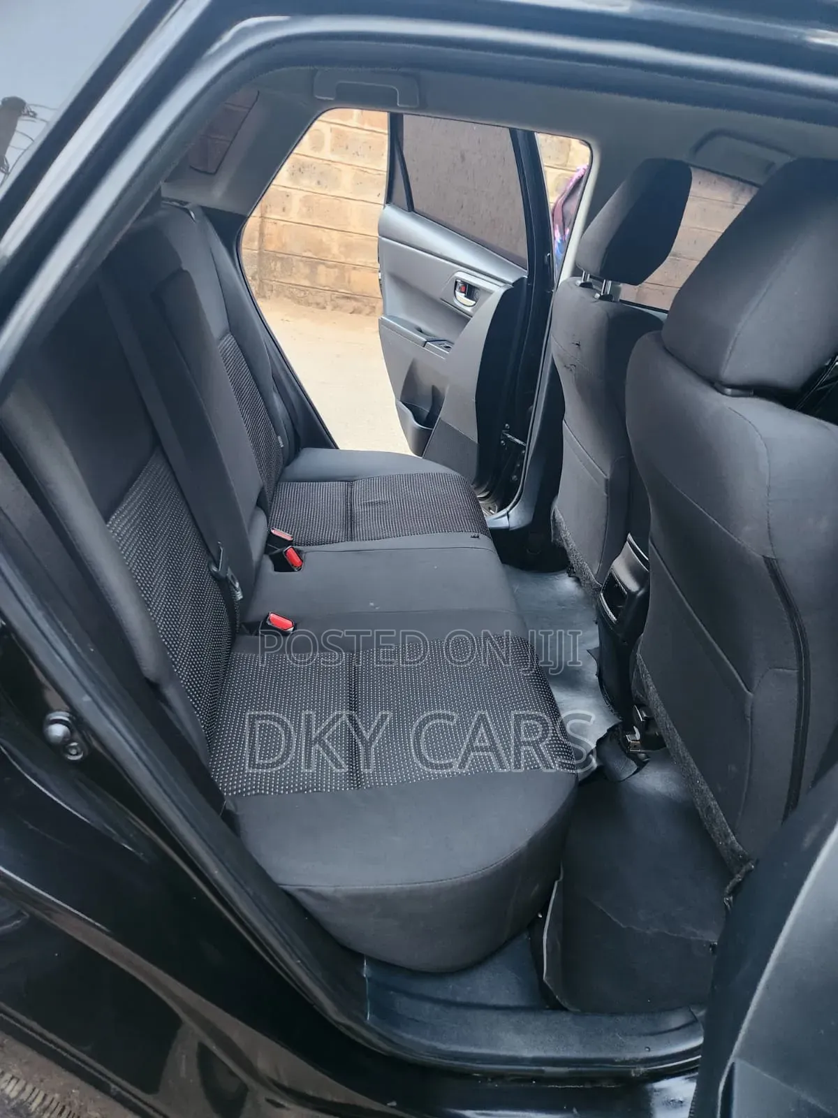 Toyota Auris 2015 Black