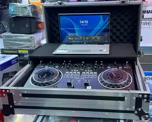 Pioneer DDJ-REV1 DJ Controller With Flight Case – Perfect Condition